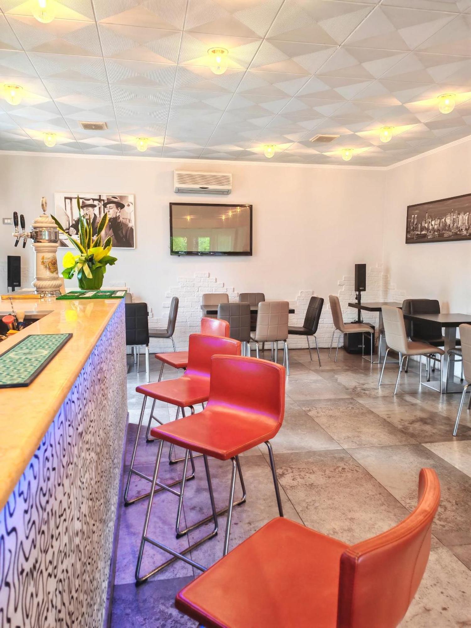 Hotel Etna Riccione Eksteriør billede